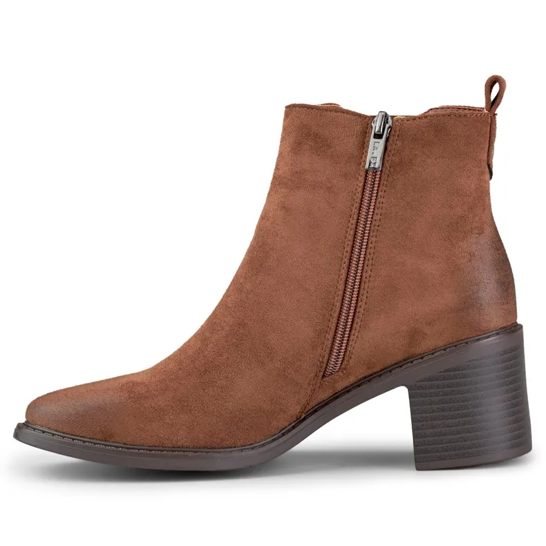 Bottes en daim marron pour femme sur un poteau confortable brun